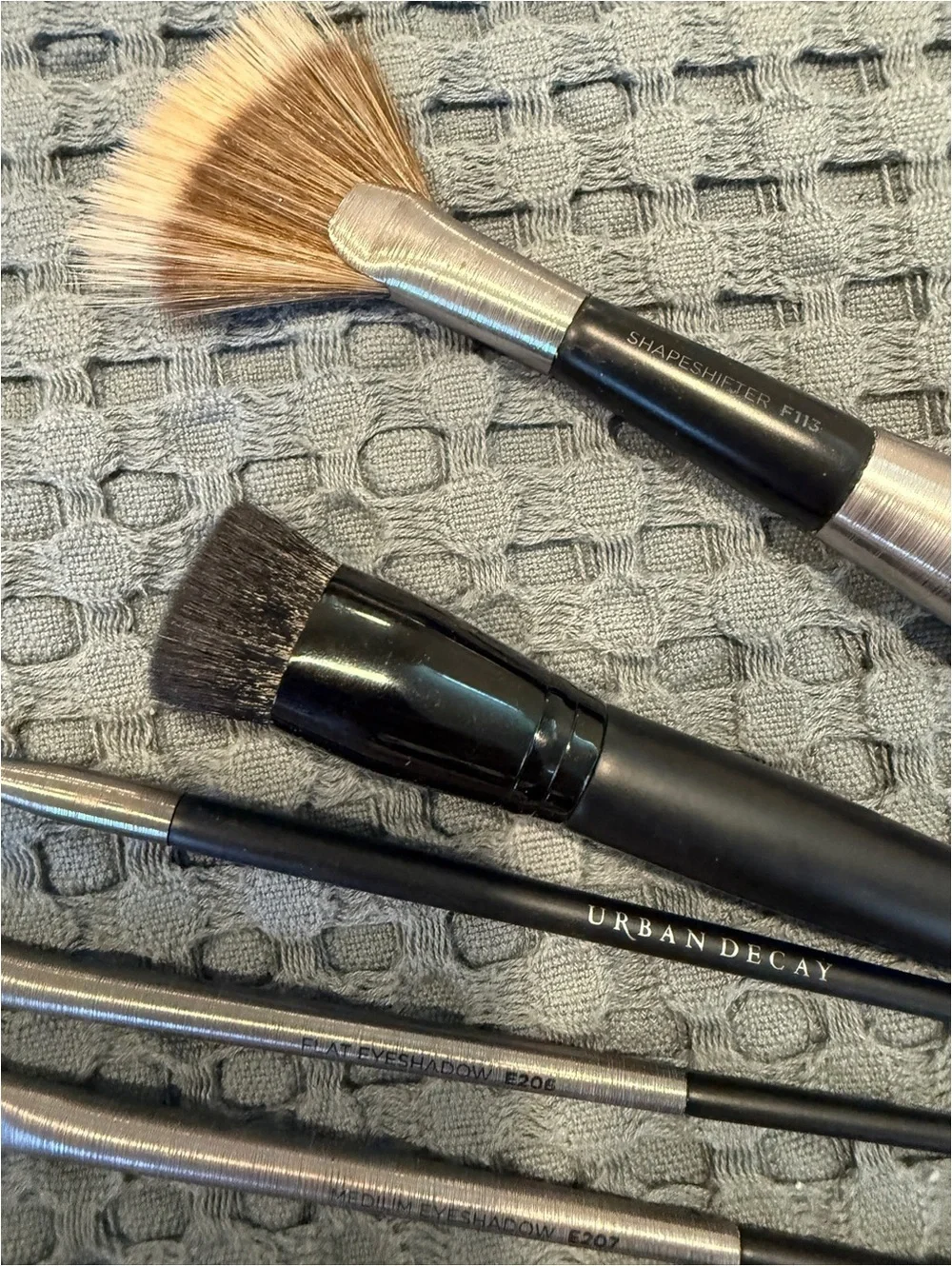 Urban Decam makeup brushes - lot of 17!!!